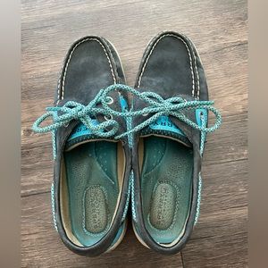 Size 6.5 Women’s teal/blue Sperry’s, used